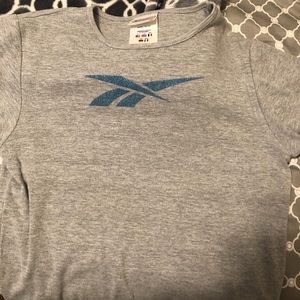 Cropped Reebok Shirt